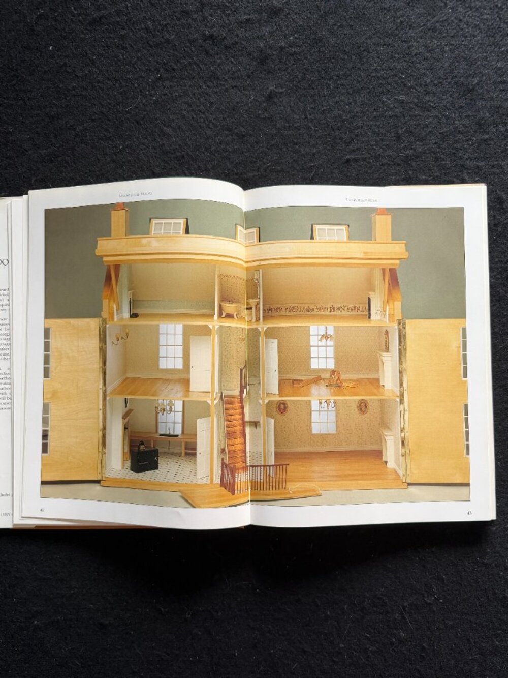 “Making Dolls’ Houses In 1/12 Scale” Hardcover Book by: Brian Nickolls - Picture 5 of 9